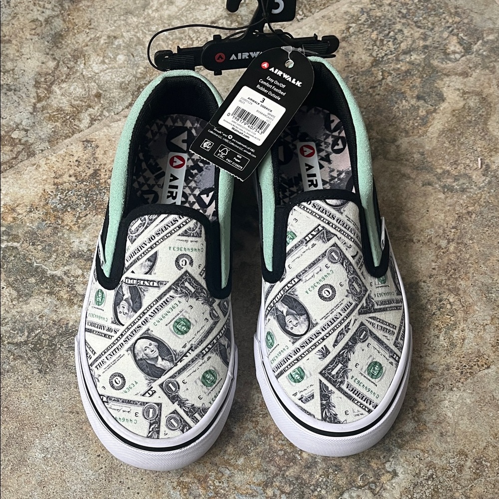 Airwalk Kids Sneakers - Black and Mint
